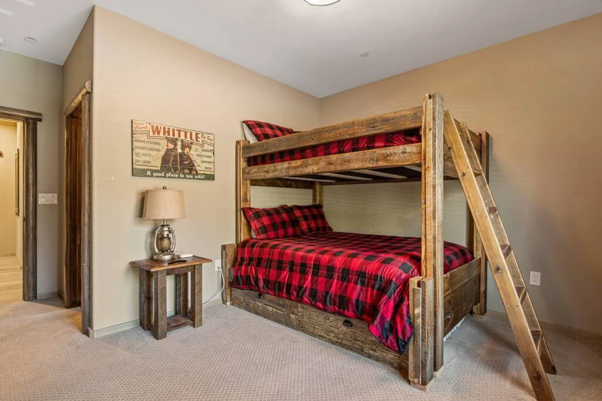 Eagle Creek Hot Tub, Game Room, Private Sled Hill #92