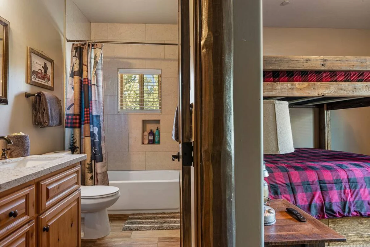 Eagle Creek Hot Tub, Game Room, Private Sled Hill #90
