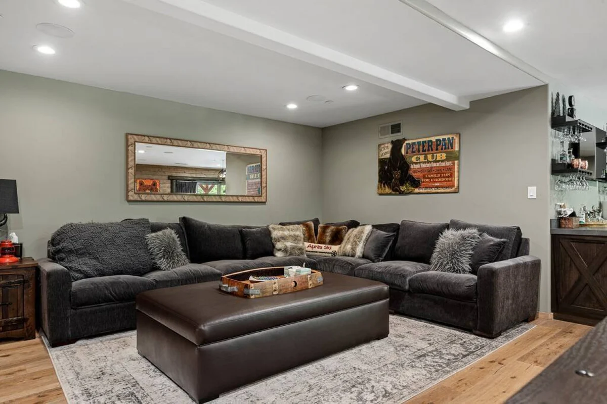 Eagle Creek Hot Tub, Game Room, Private Sled Hill #77