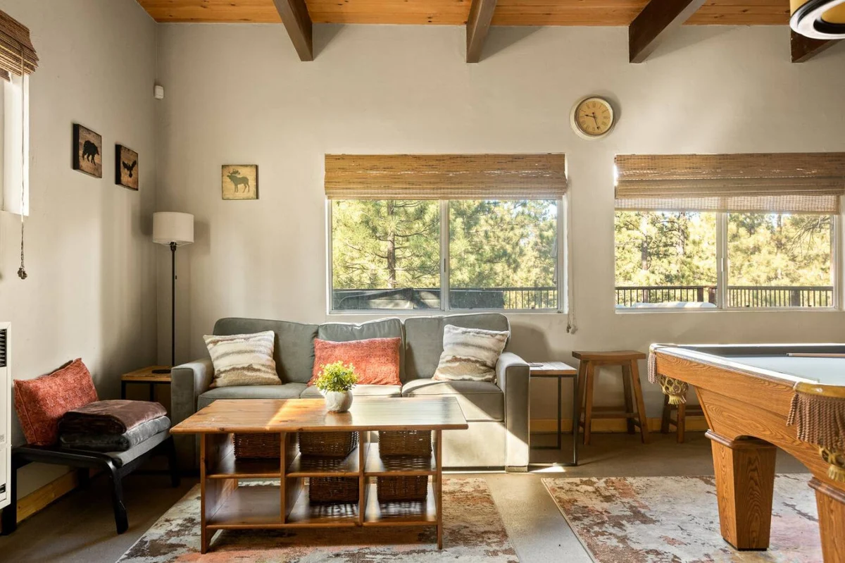 Four Seasons 4 BR Cabin, Views, Games & Hot Tub #29