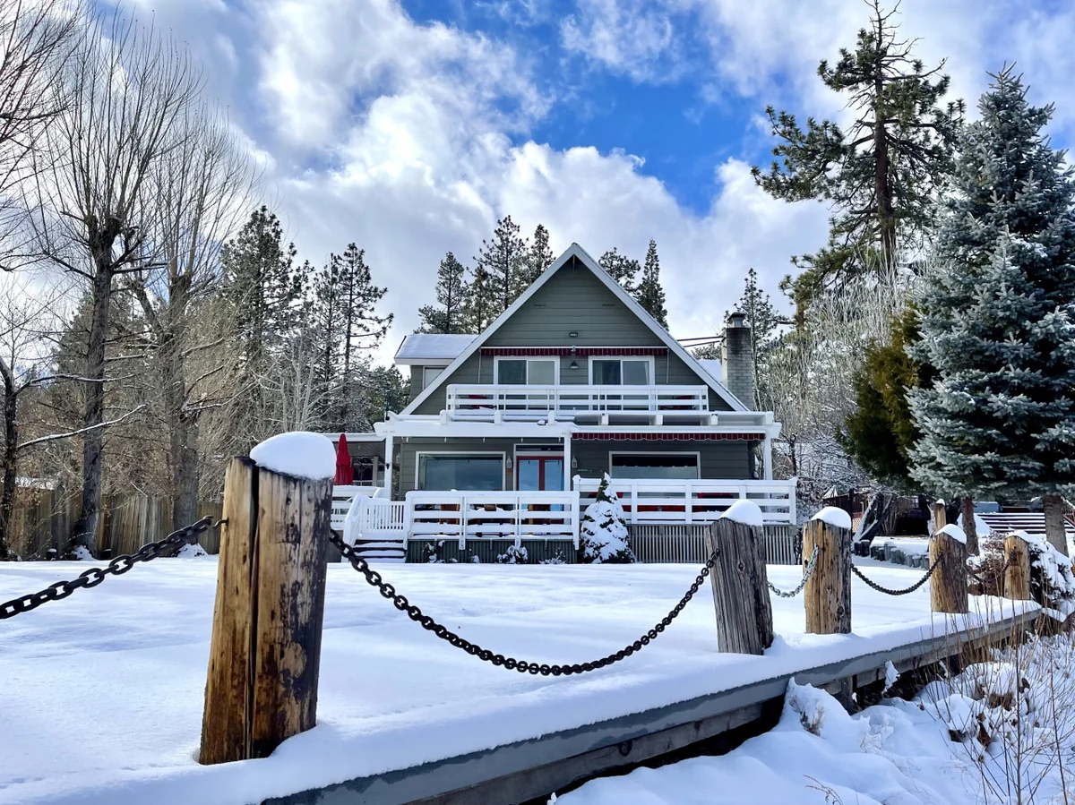 4BR Lakefront Vibes Getaway | Dock, Spa & Games #49
