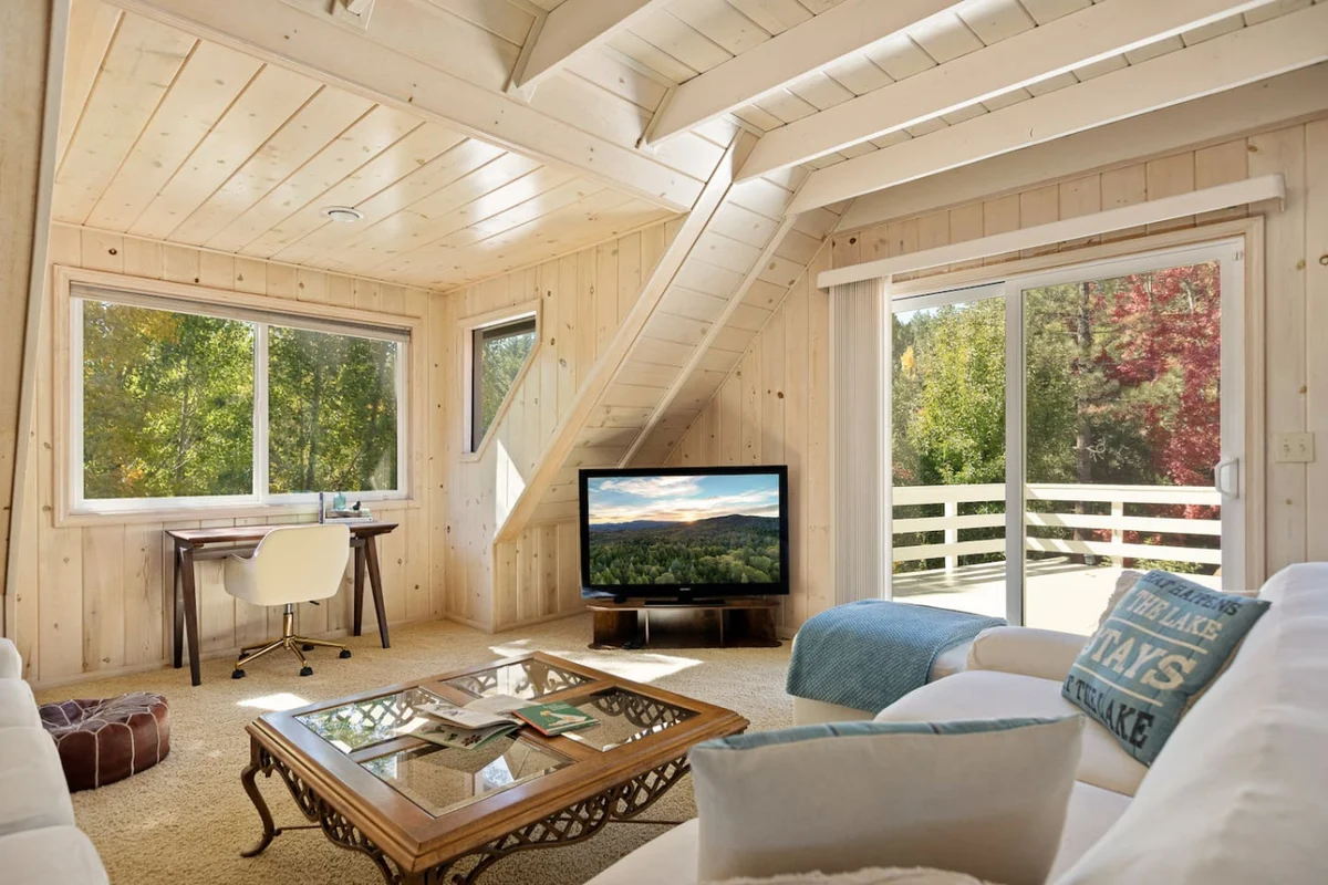 4BR Lakefront Vibes Getaway | Dock, Spa & Games #80