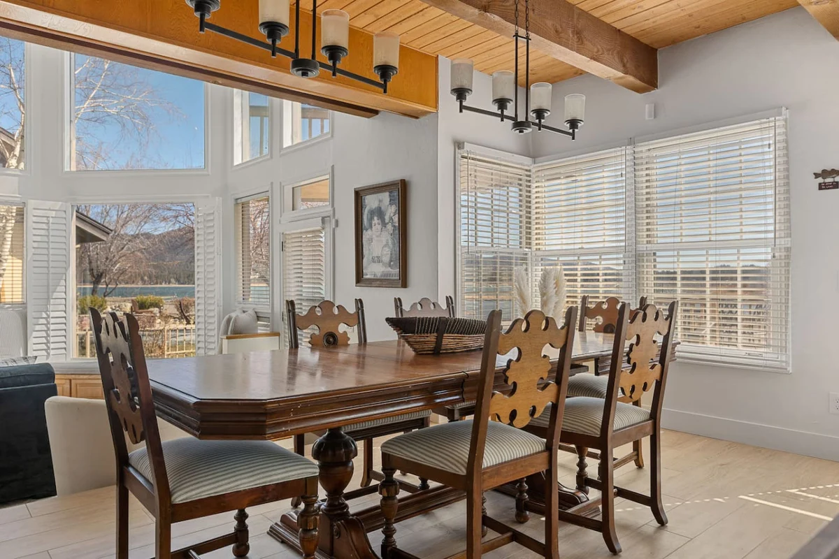 Lakefront Honey Bear, Private Dock & Hot Tub #29