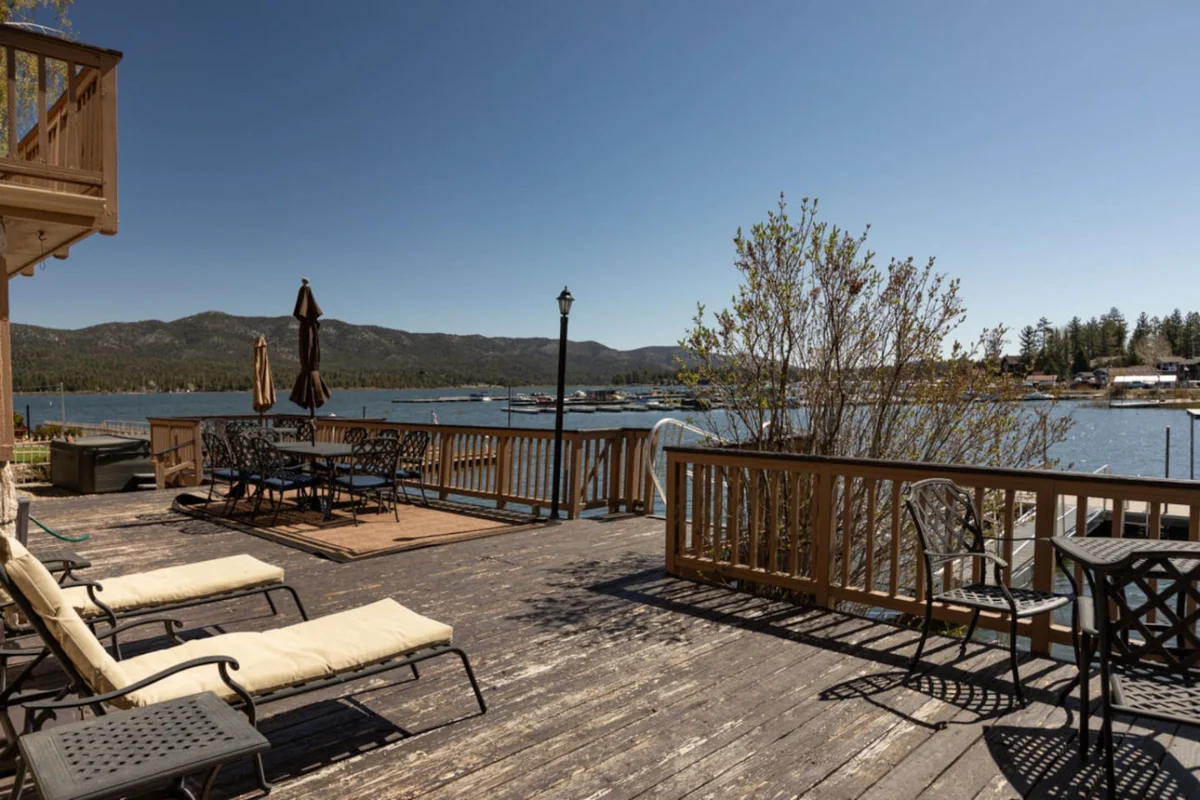 Lakefront Honey Bear, Private Dock & Hot Tub #36