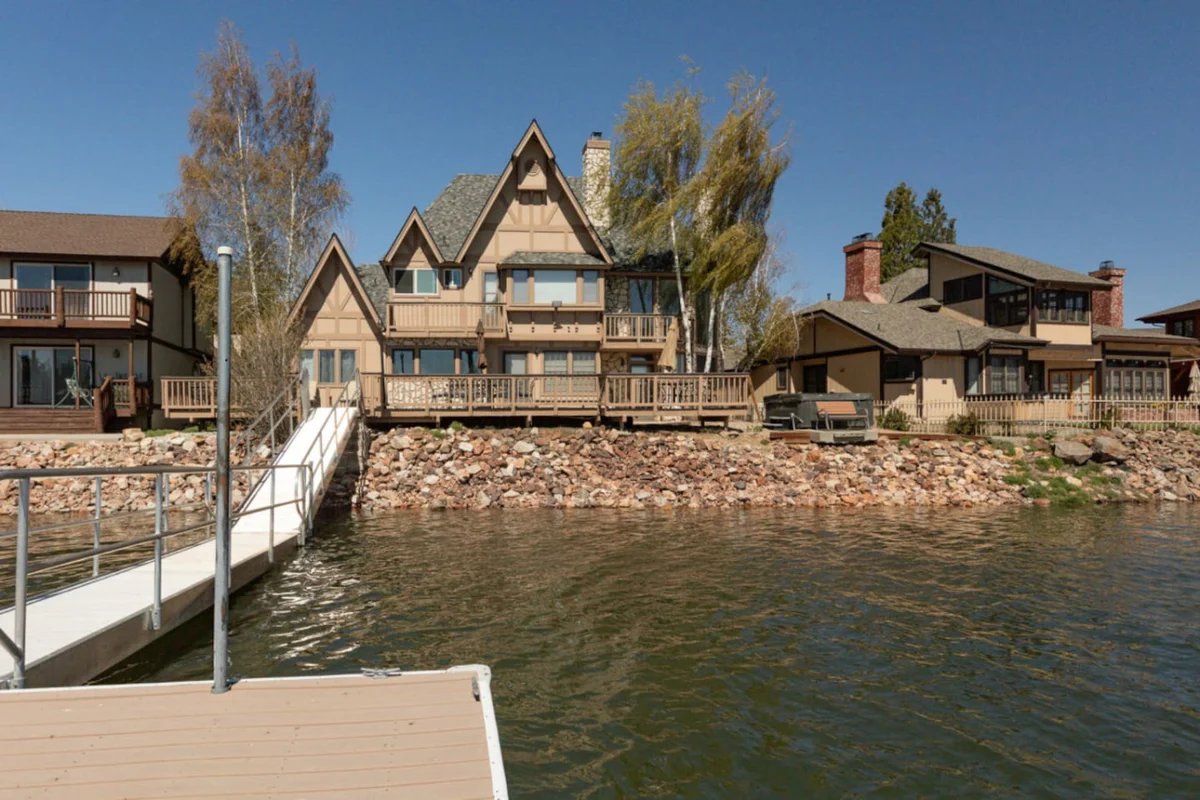 Lakefront Honey Bear, Private Dock & Hot Tub #46