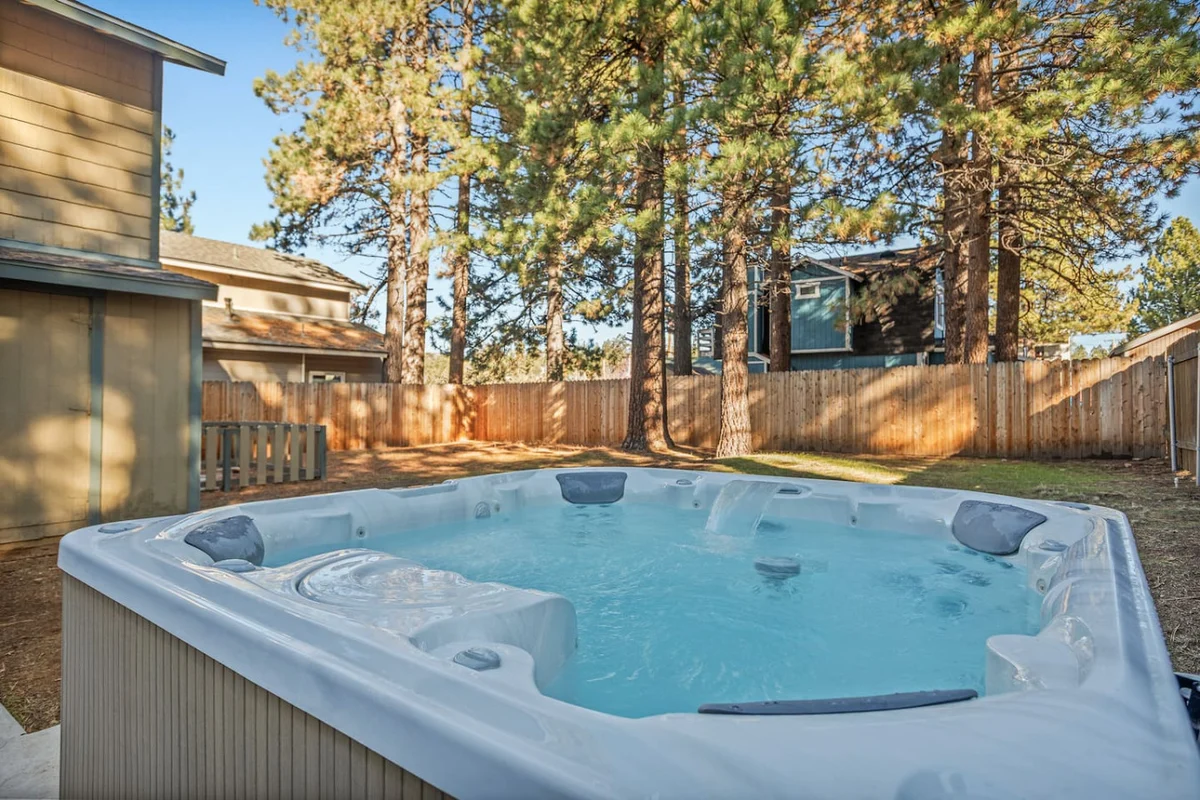 Live Love Lake Cabin w Hot Tub - Walk to Village #70