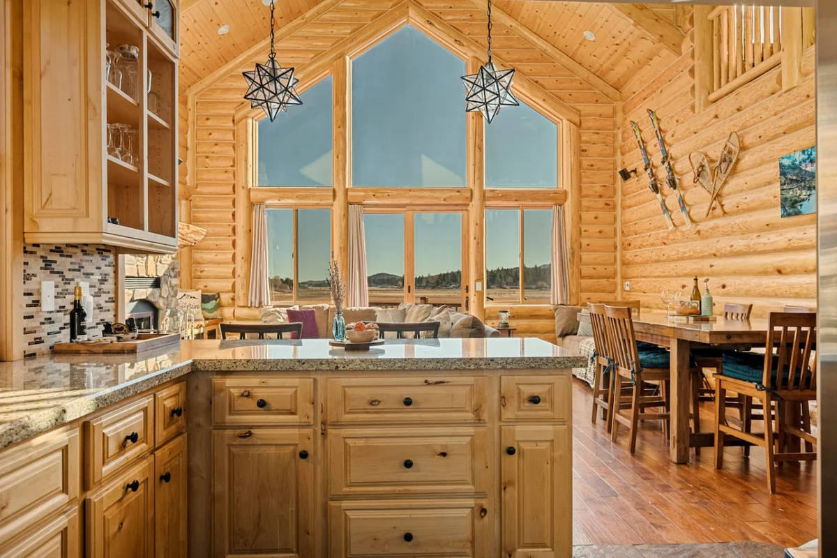 Luxurious Coyote Flat w/ Lake Views & Game Room #3