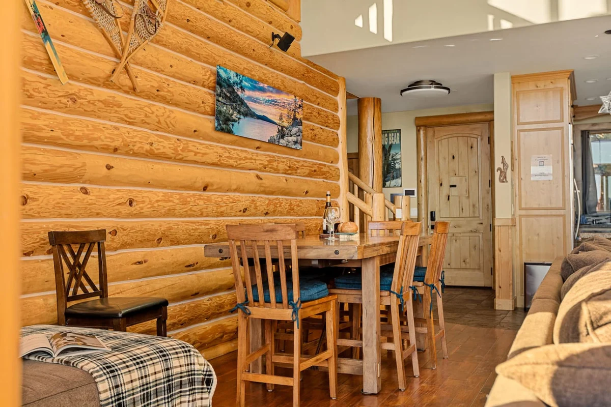 Luxurious Coyote Flat w/ Lake Views & Game Room #53
