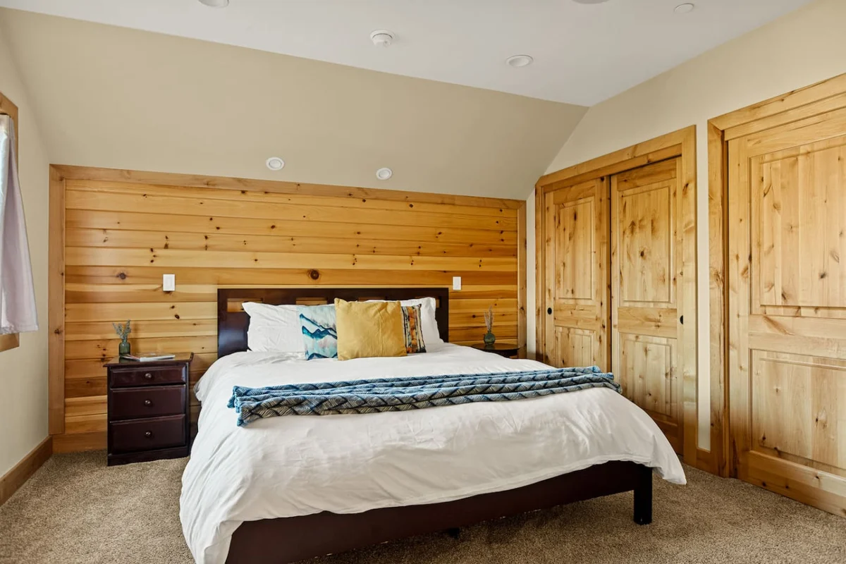 Luxurious Coyote Flat w/ Lake Views & Game Room #19