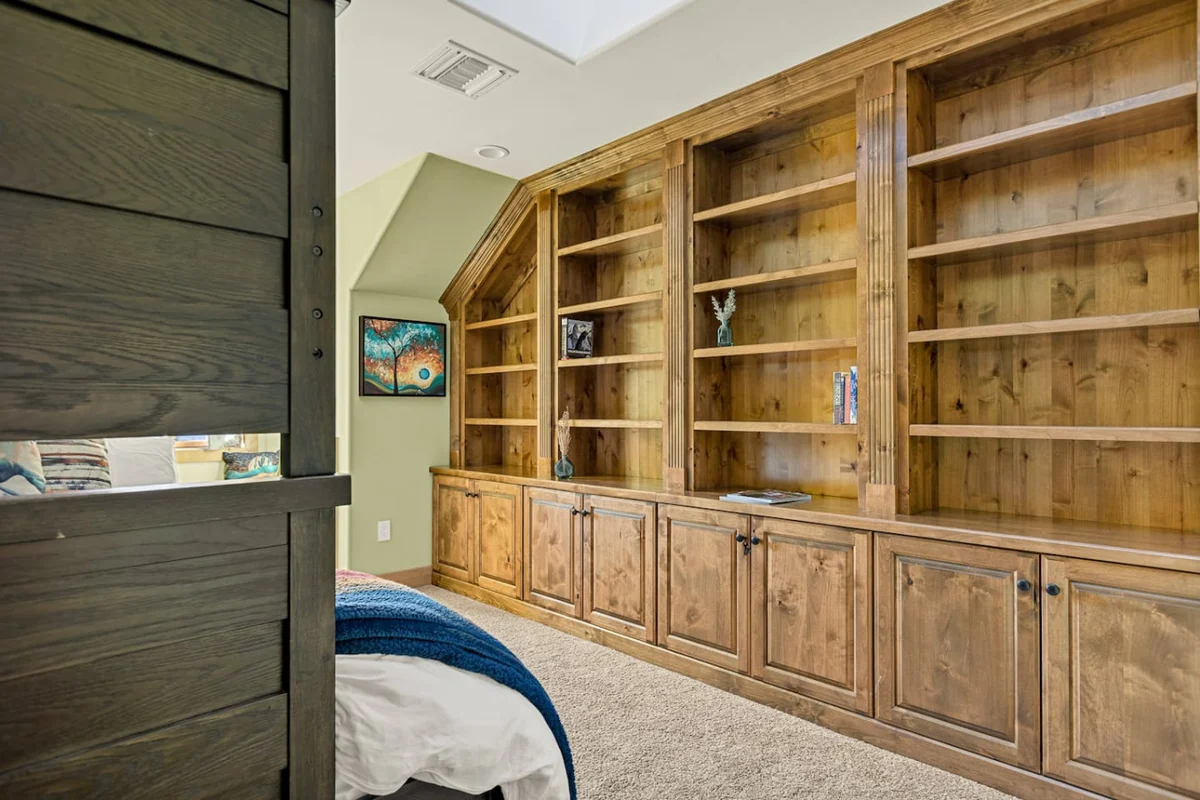 Luxurious Coyote Flat w/ Lake Views & Game Room #15