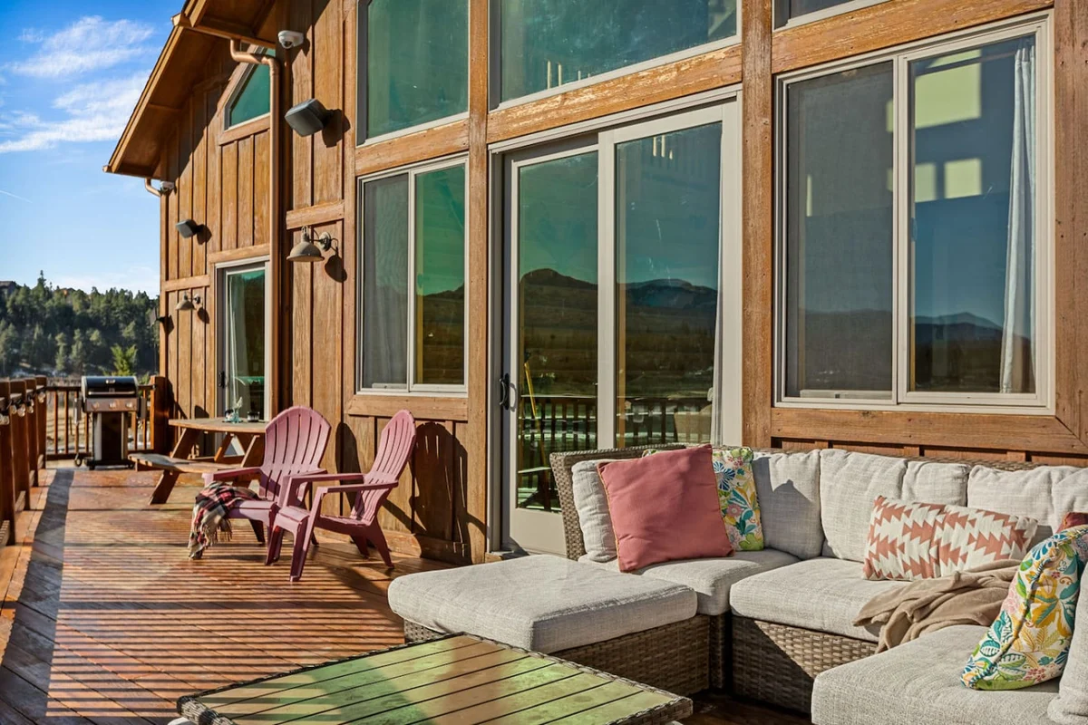 Luxurious Coyote Flat w/ Lake Views & Game Room #23