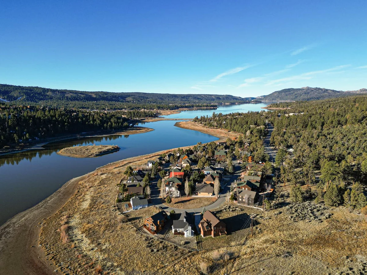 Luxurious Coyote Flat w/ Lake Views & Game Room #42
