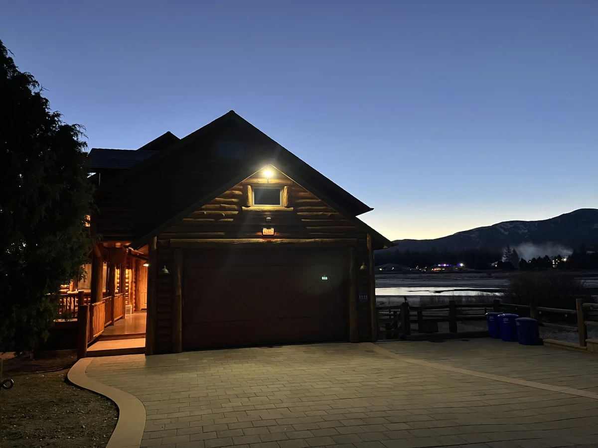 Luxurious Coyote Flat w/ Lake Views & Game Room #57