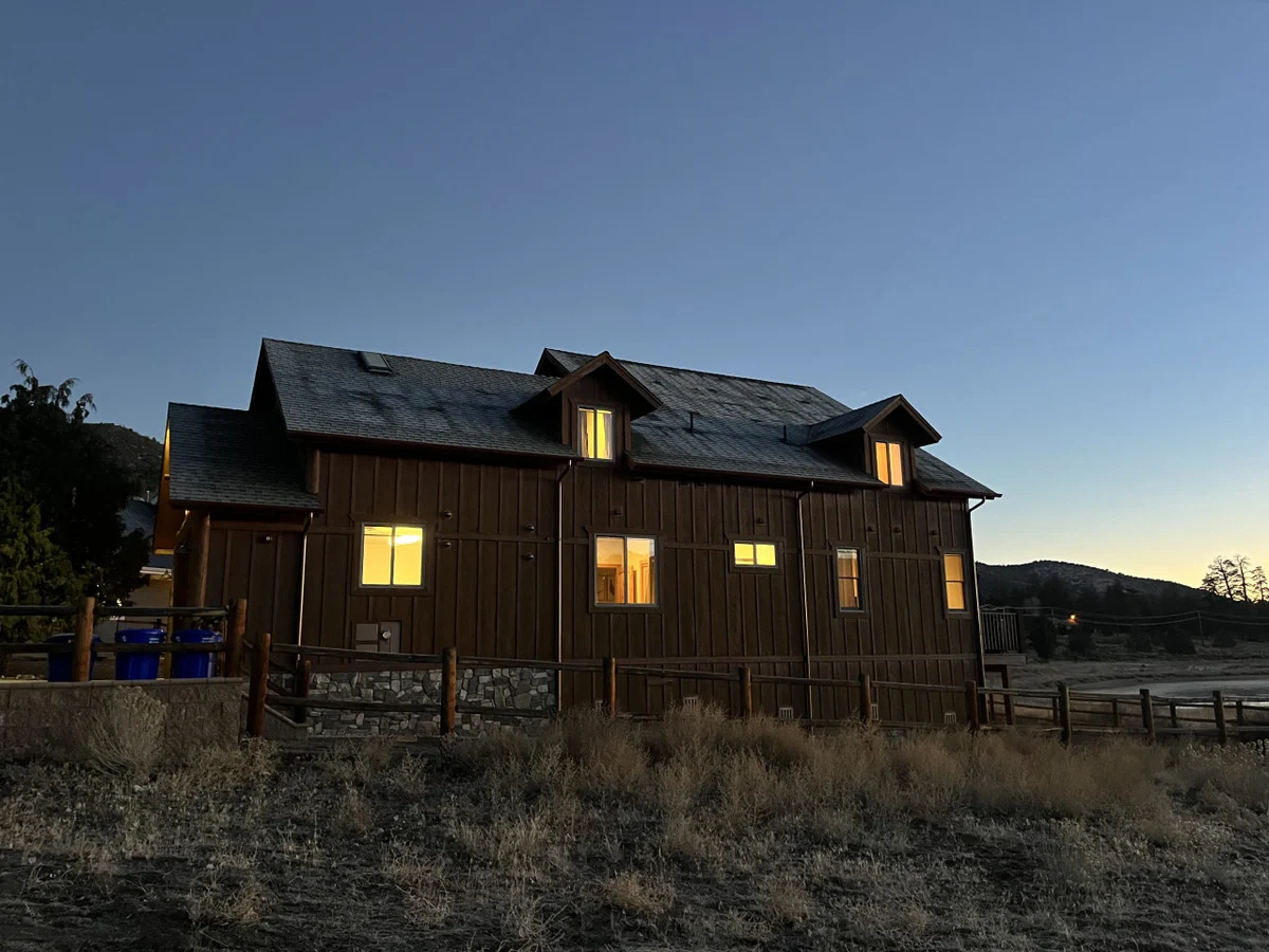 Luxurious Coyote Flat w/ Lake Views & Game Room #17