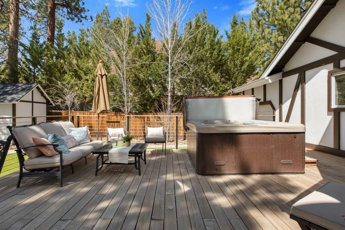Modern Lodge Near the Ski Slopes, Hot Tub, Games #41