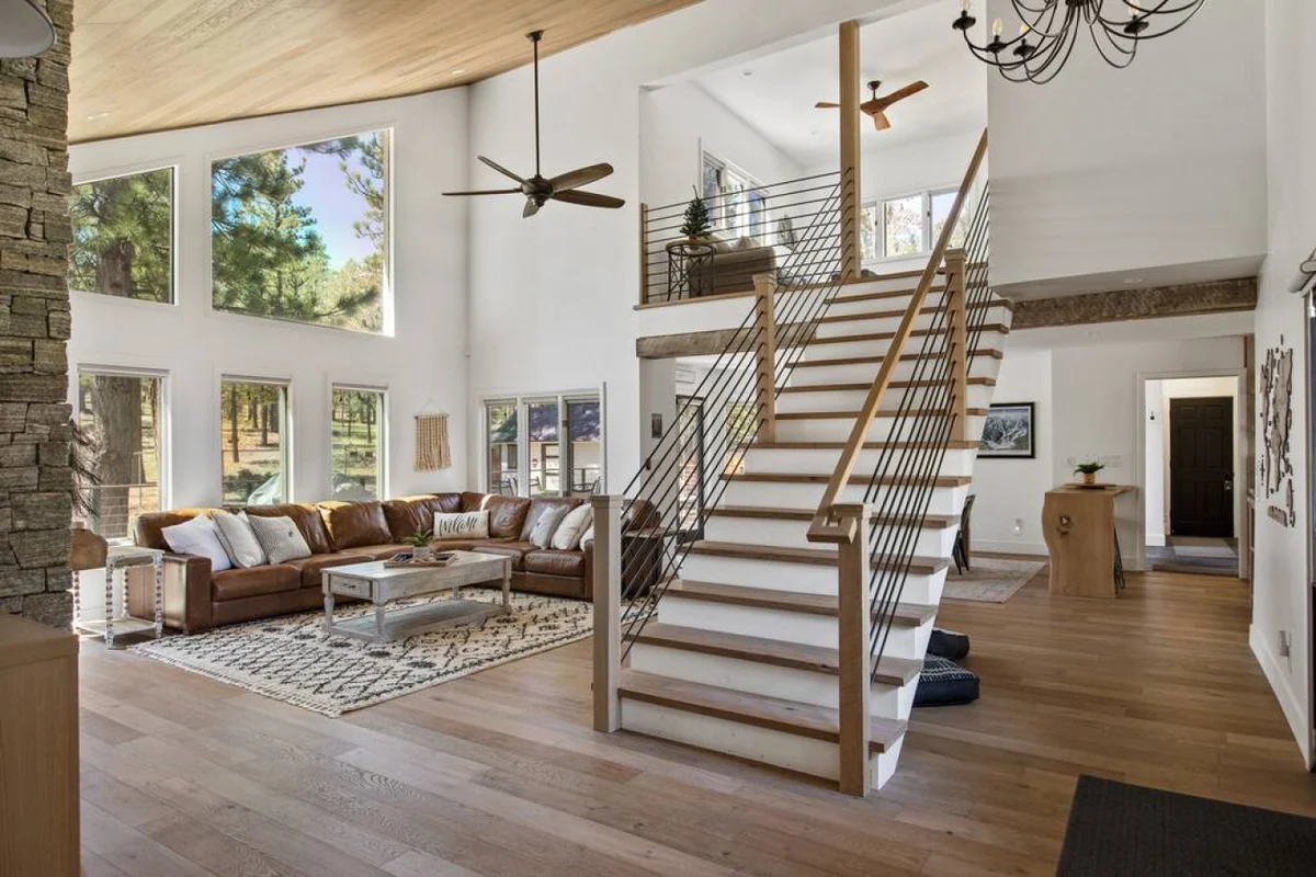 Modern Lodge Near the Ski Slopes, Hot Tub, Games #79