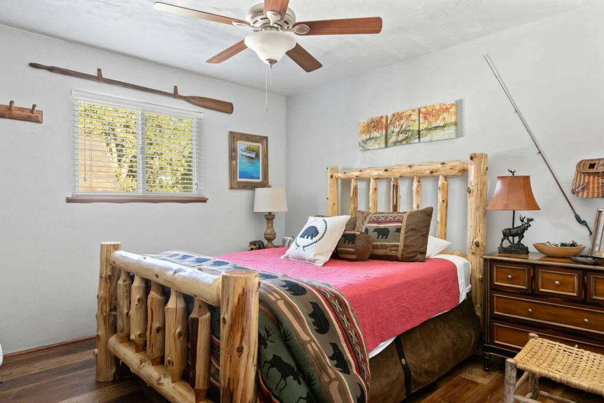 Monterey Log Lair with Pool Table - Slope Views #28