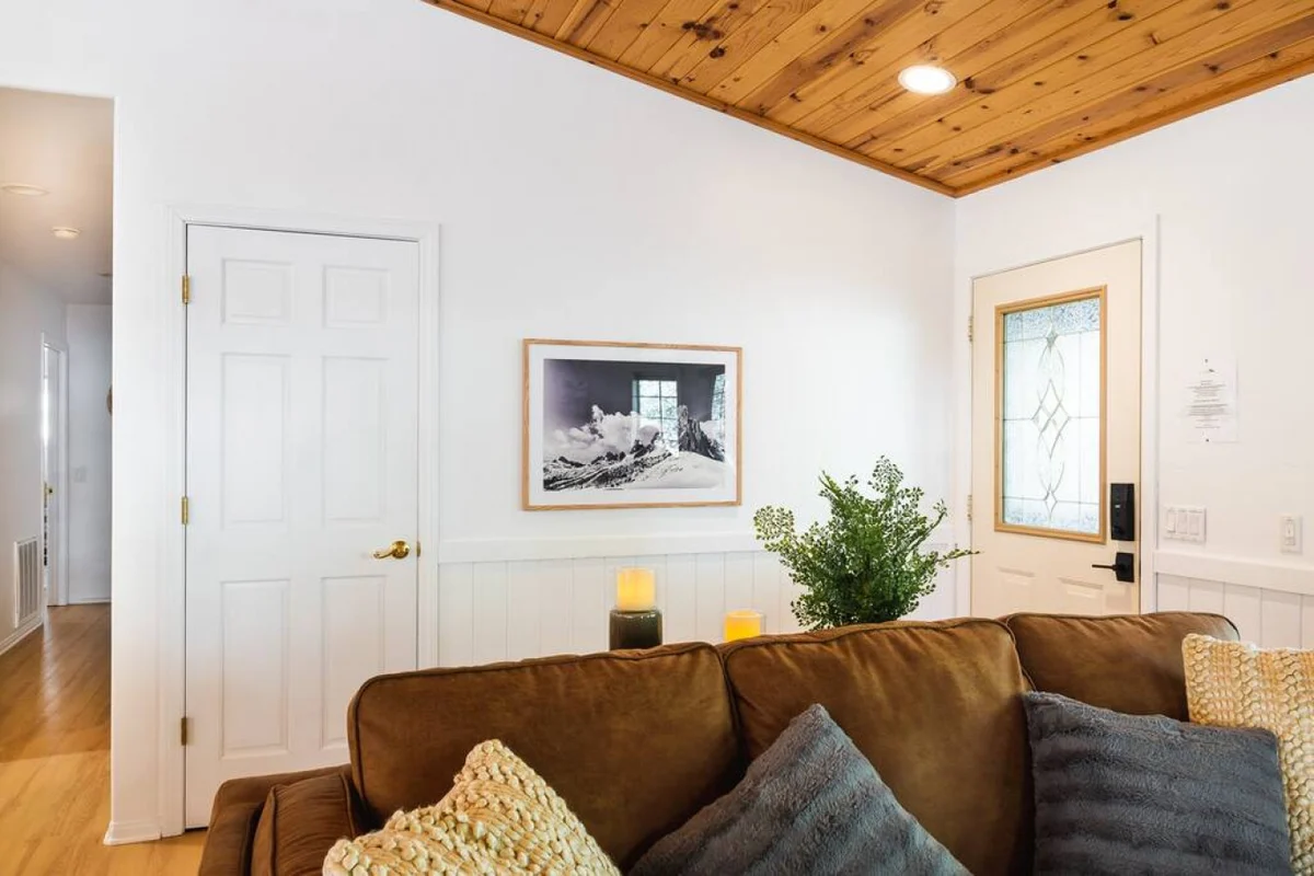NAMU CABIN • Modern Chic Design • Spa & Gameroom #96