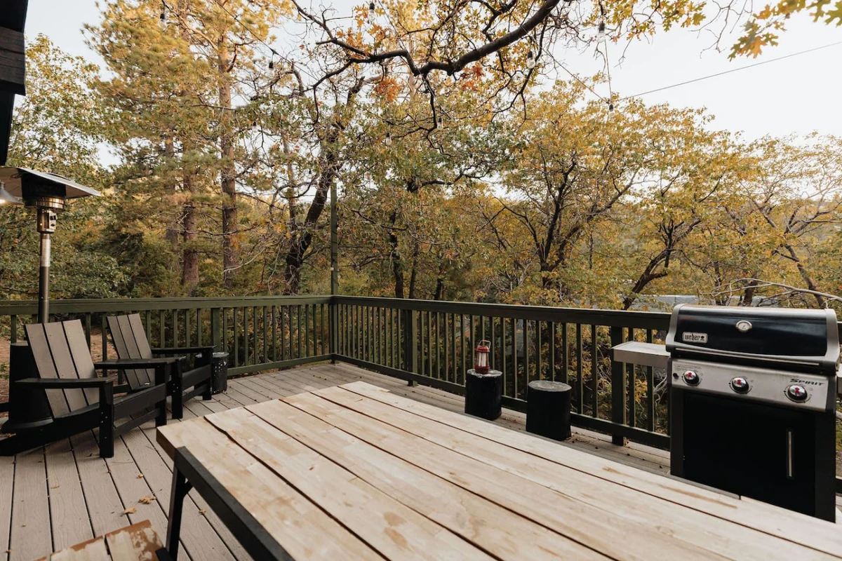Rockspray Designer Retreat| Deck, Arcade Games, AC #110