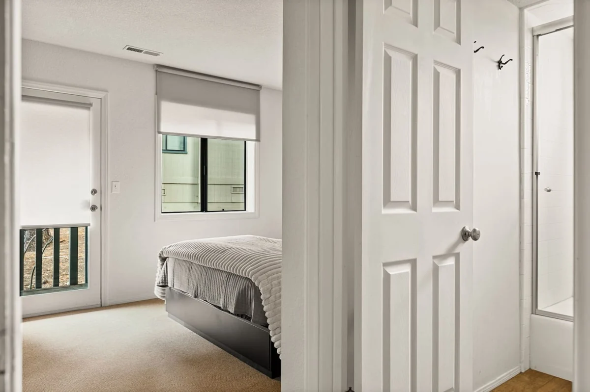 Romero House + Moonridge 2BR Ski Oasis + Prime Location #50