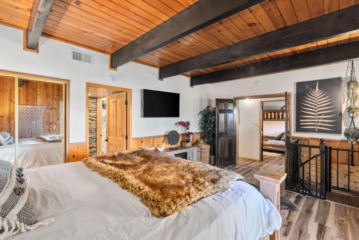 A Frame Slope Chalet |Mountain Views and Hot Tub #56