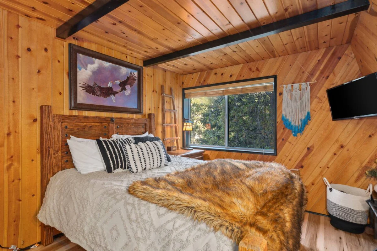A Frame Slope Chalet |Mountain Views and Hot Tub #54