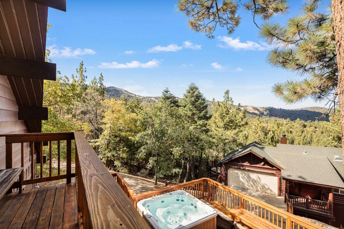 Soul Peak Mountain Cabin w/ Deck & Hot Tub #16
