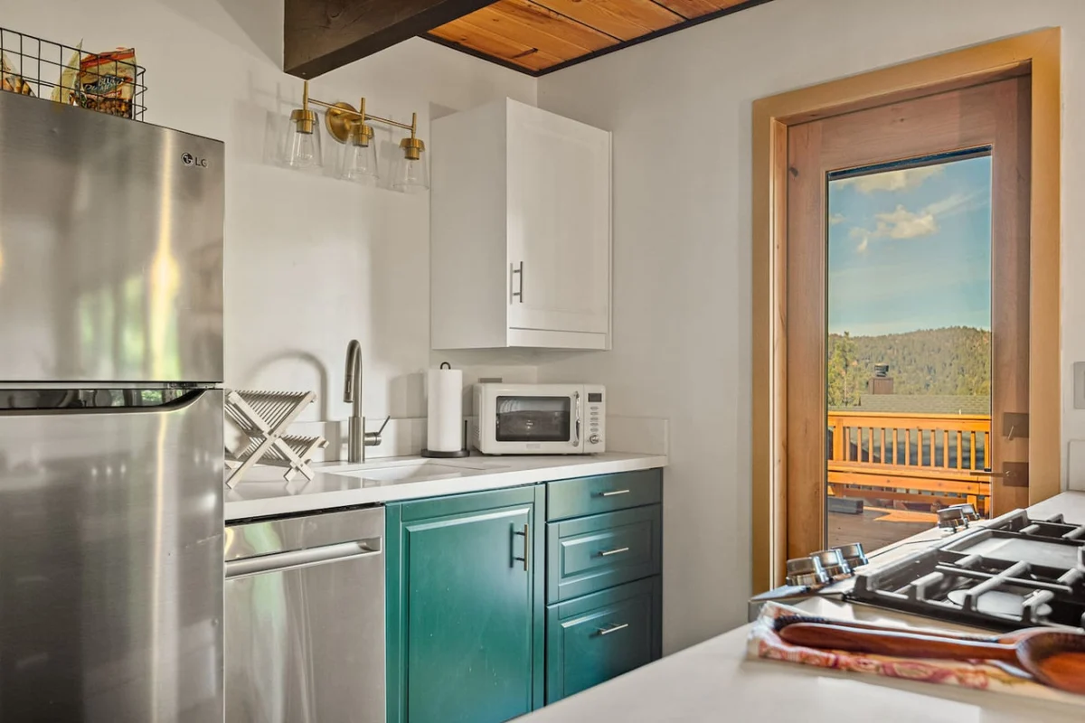 Soul Peak Mountain Cabin w/ Deck & Hot Tub #24