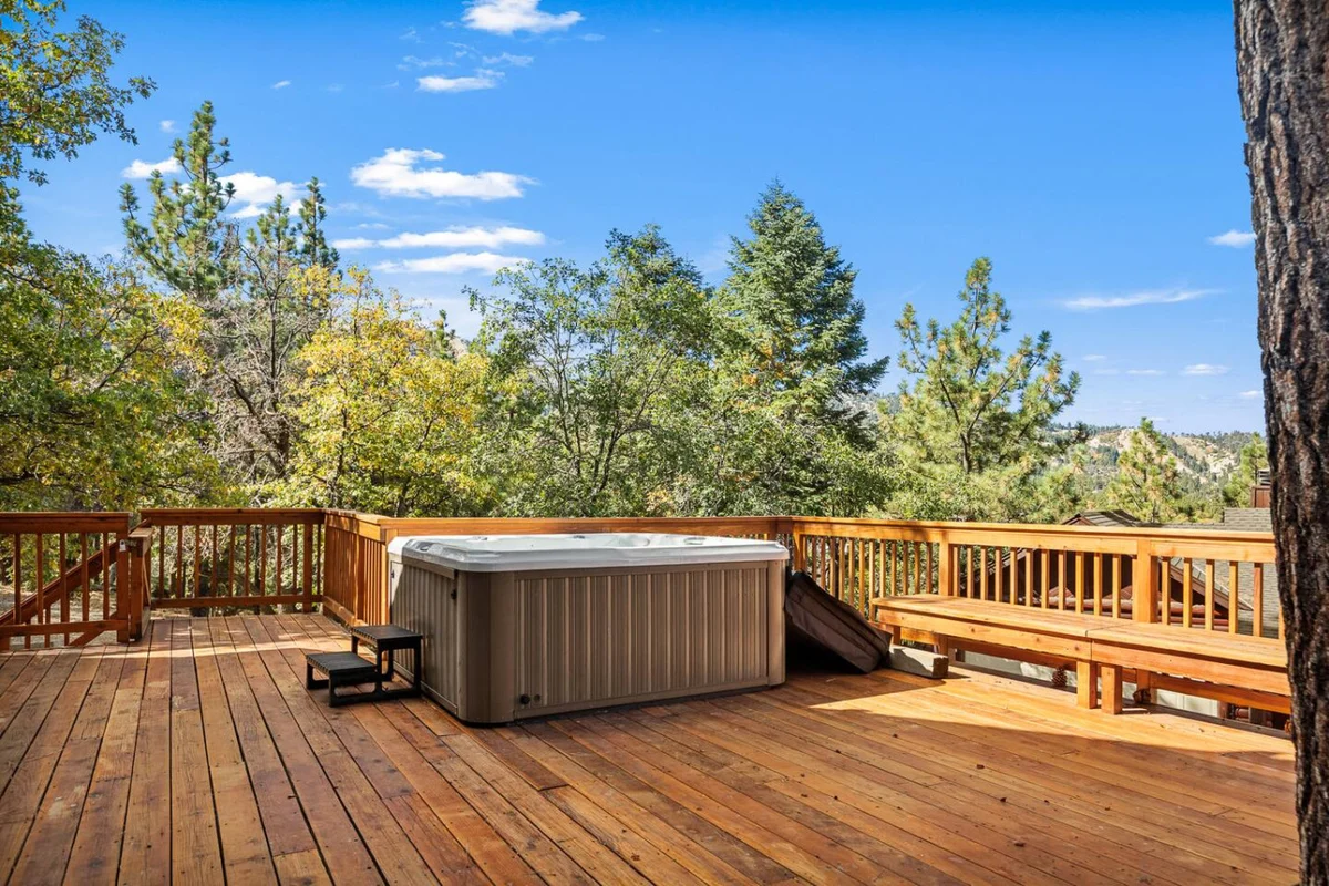 Soul Peak Mountain Cabin w/ Deck & Hot Tub #58
