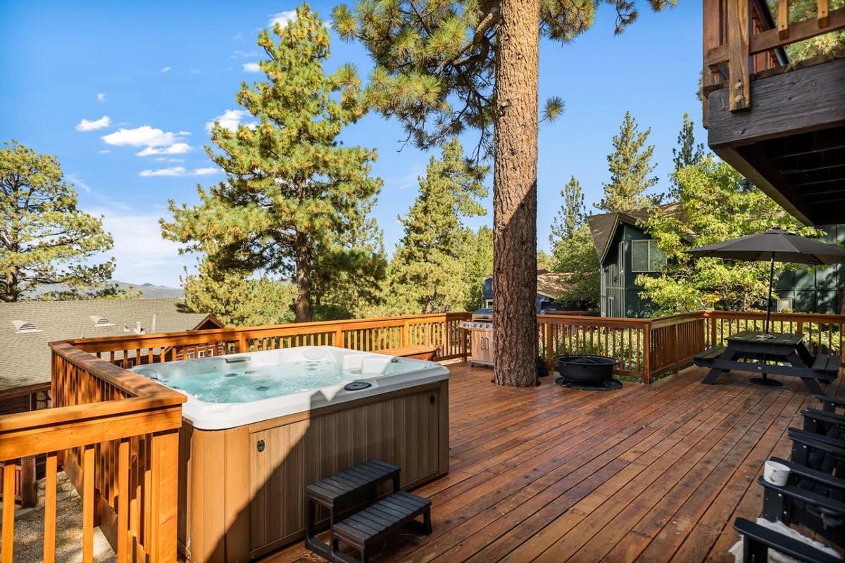 Soul Peak Mountain Cabin w/ Deck & Hot Tub #52