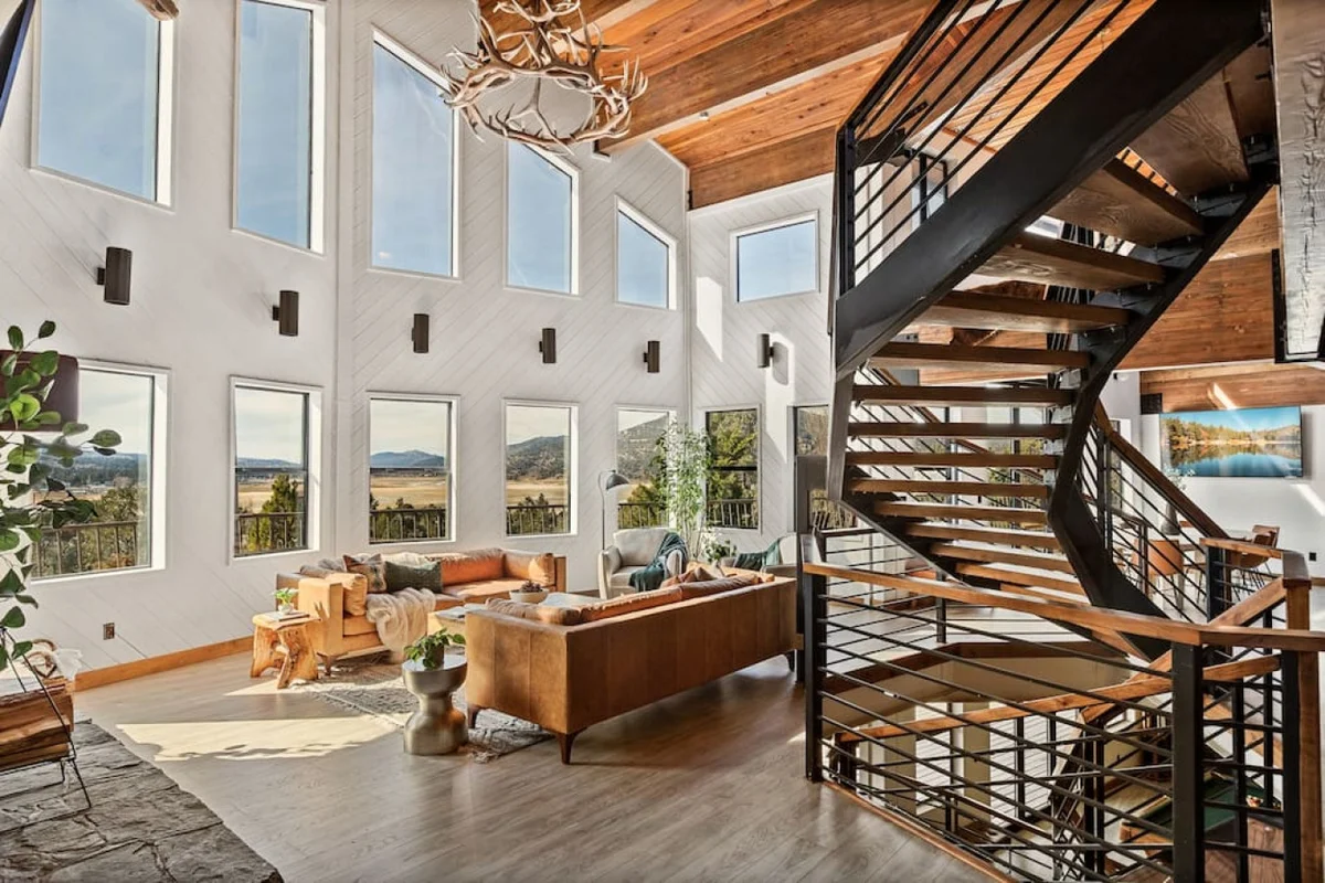 Steel Pine Lodge: As Seen On TV * Immaculate Views #7