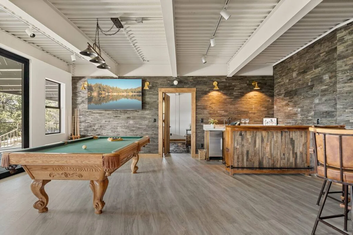 Steel Pine Lodge: As Seen On TV * Immaculate Views #58