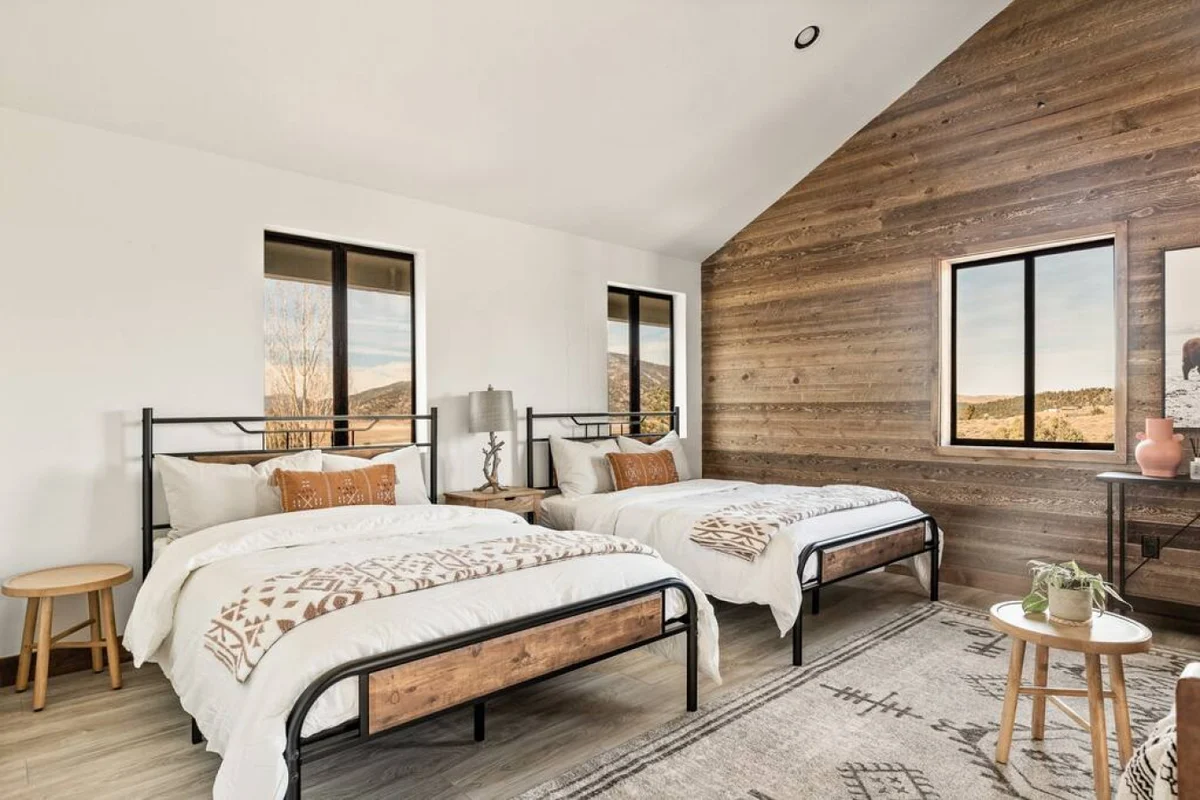 Steel Pine Lodge: As Seen On TV * Immaculate Views #16