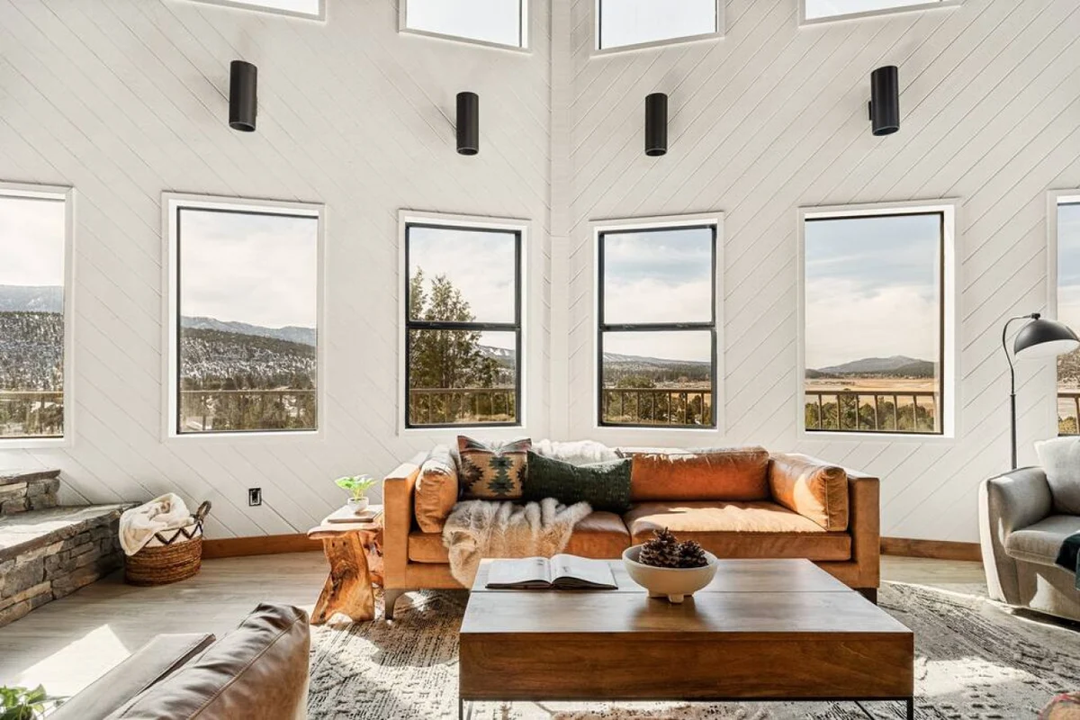 Steel Pine Lodge: As Seen On TV * Immaculate Views #56