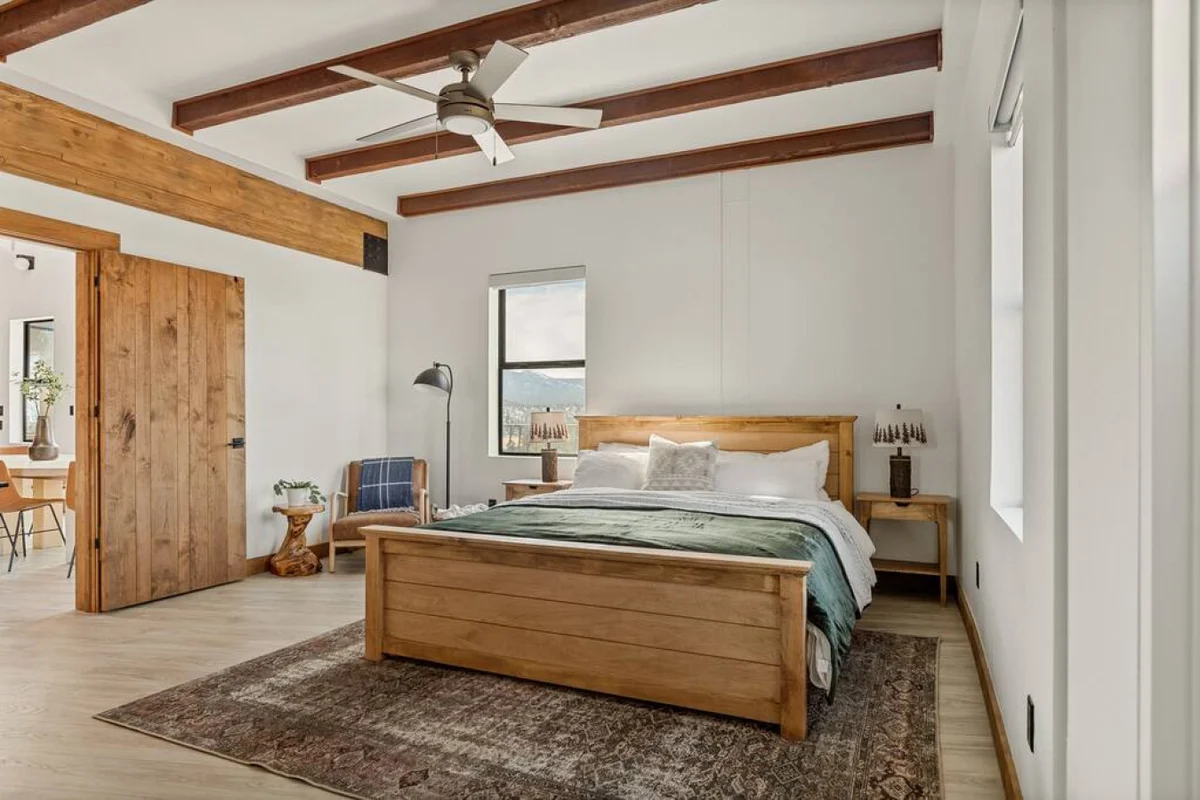 Steel Pine Lodge: As Seen On TV * Immaculate Views #38
