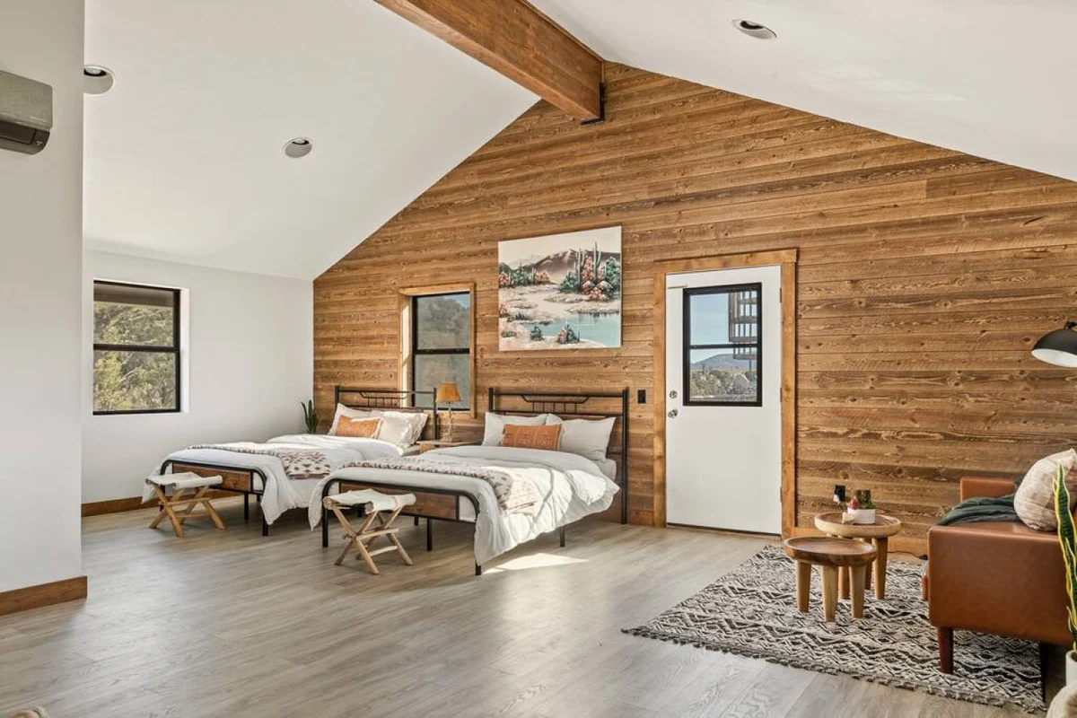 Steel Pine Lodge: As Seen On TV * Immaculate Views #20