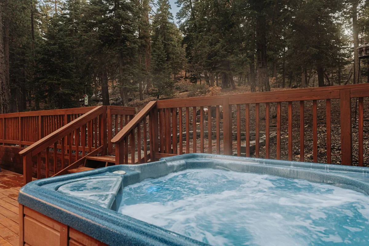 Stylish Sylvan Glen Chalet w  Hot Tub, Pool Table #2