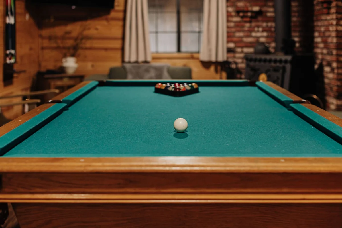 Stylish Sylvan Glen Chalet w  Hot Tub, Pool Table #55
