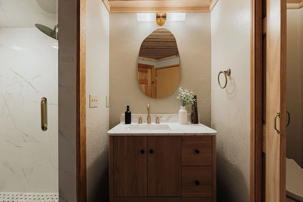 Stylish Sylvan Glen Chalet w  Hot Tub, Pool Table #116
