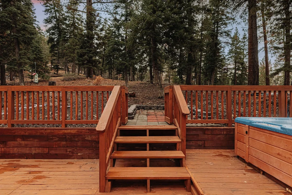 Stylish Sylvan Glen Chalet w  Hot Tub, Pool Table #59