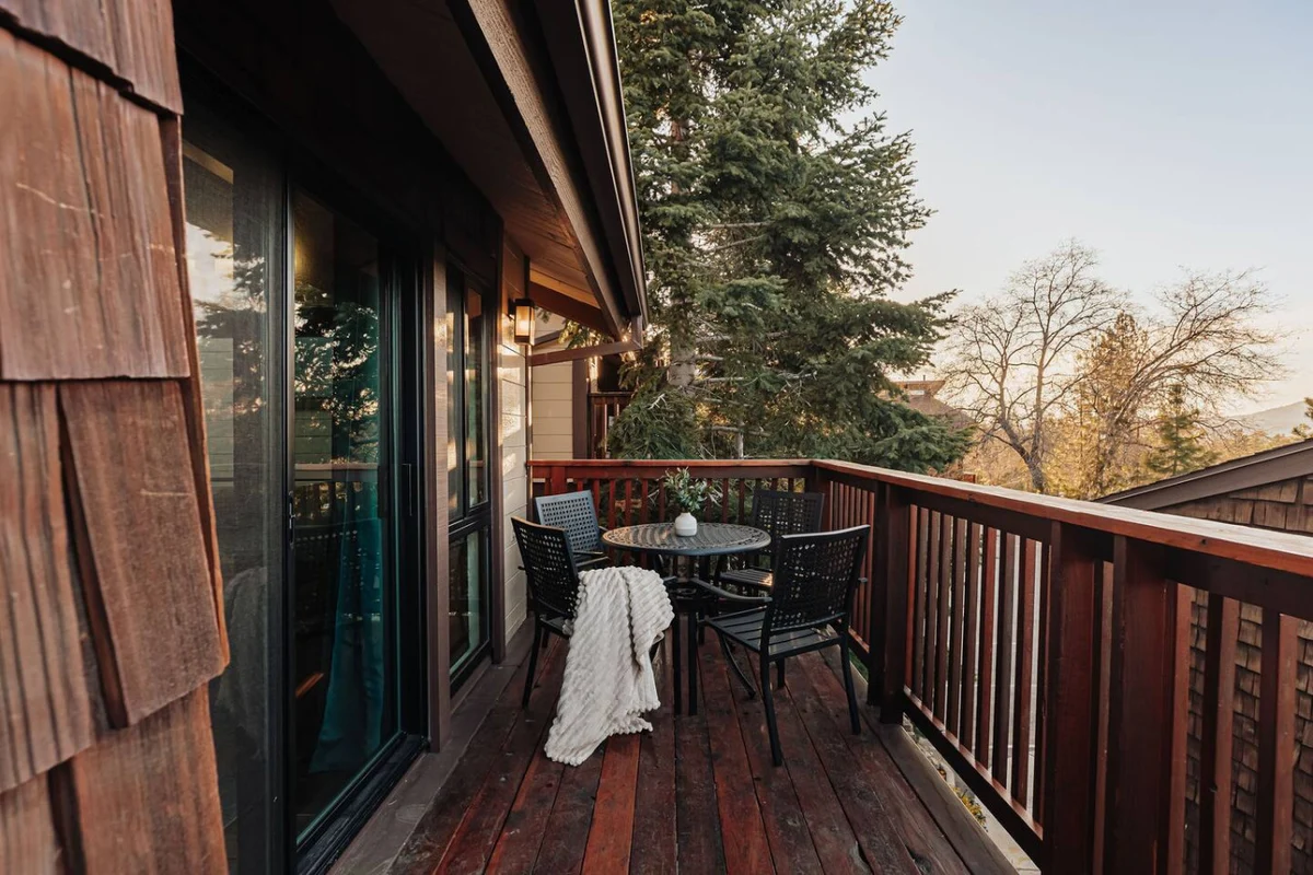 Summit Solace, Steps to Snow Summit w/ Hot tub #50