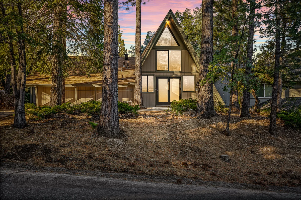 Treehouse Cottage A-Frame + Games + Spa + BBQ #16