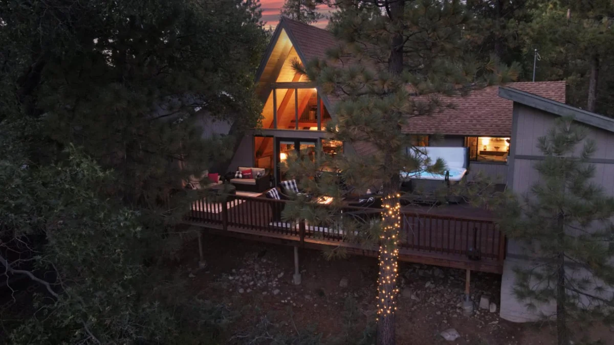 Treehouse Cottage A-Frame + Games + Spa + BBQ #60