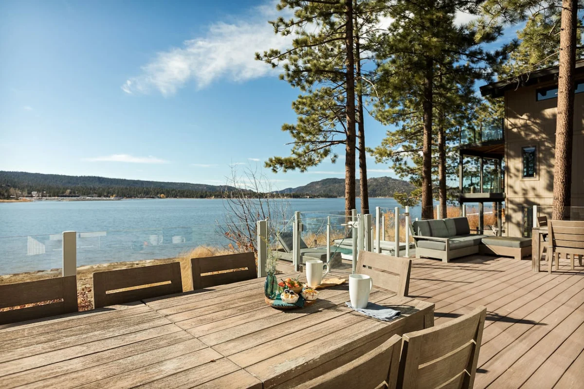 Whimsy by the Water Lakefront Cabin & Hot Tub #63