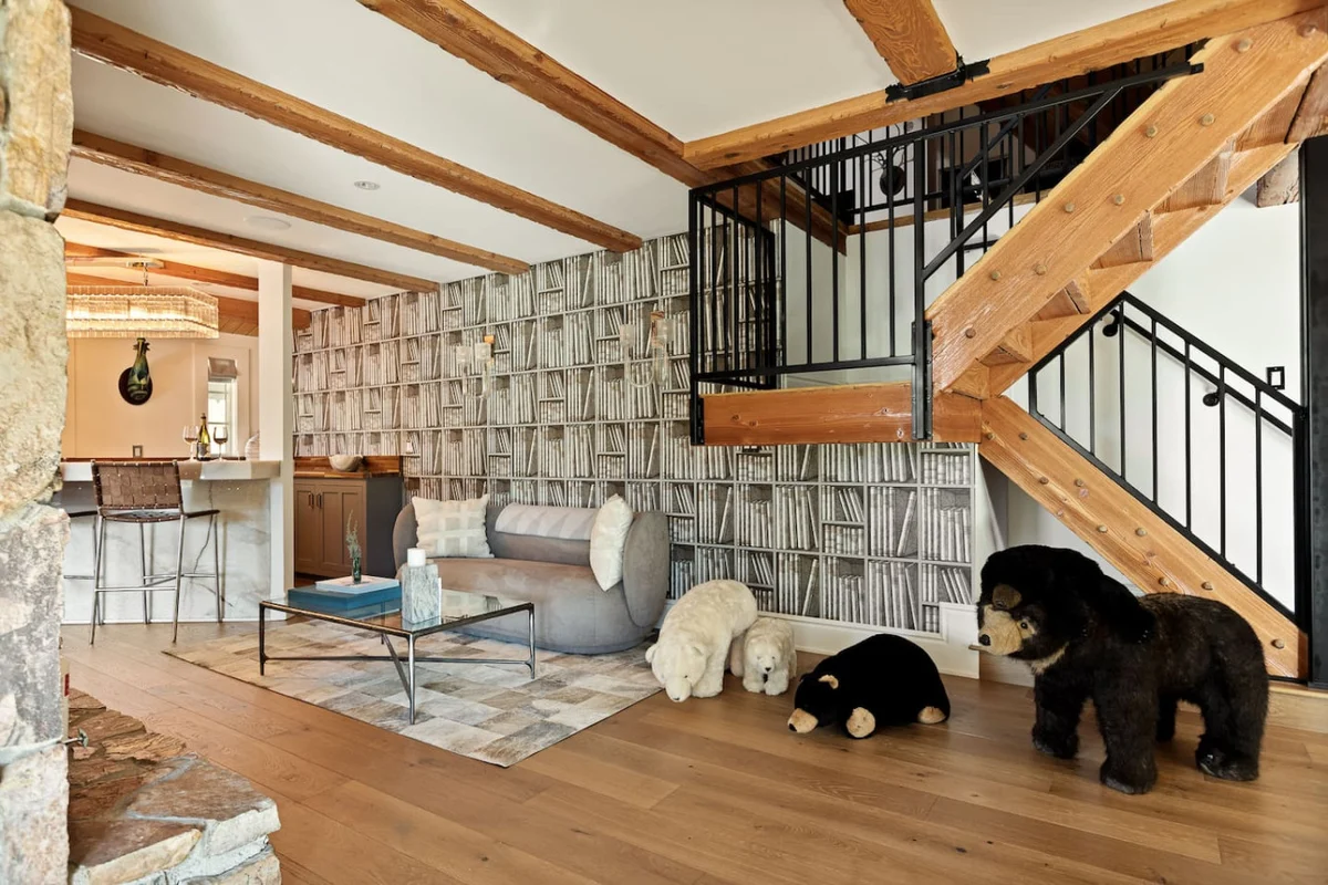Whimsy by the Water Lakefront Cabin & Hot Tub #77