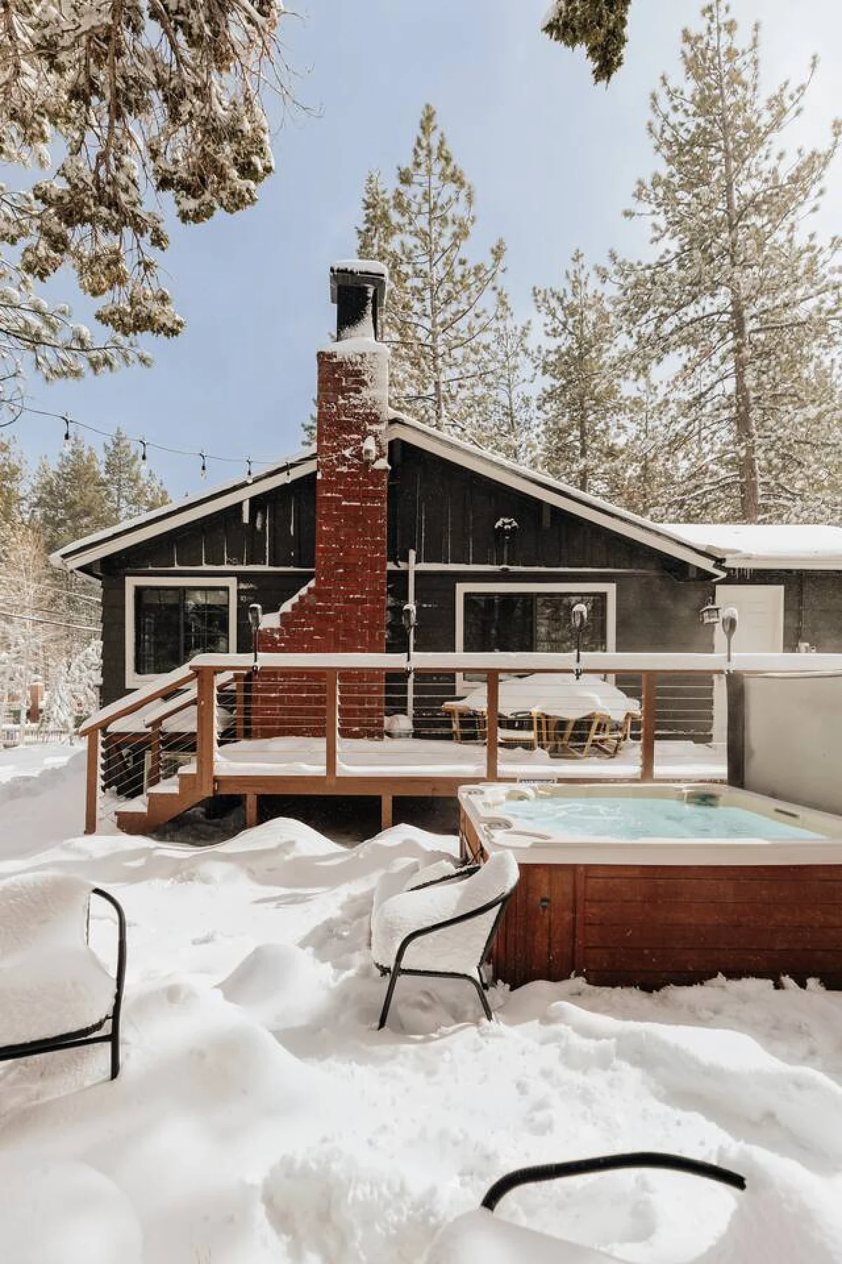 Modern Retreat | Spa, EV, Mountain Views & BBQ #121