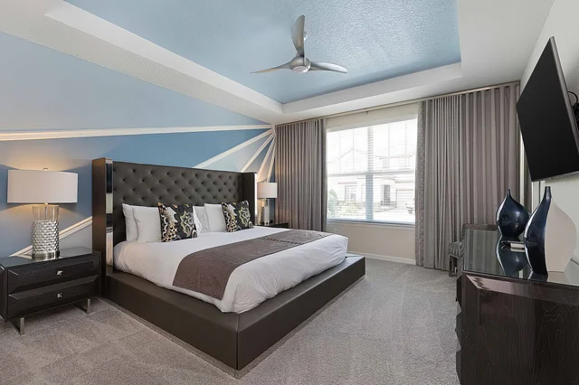 Bedroom 1 image 1