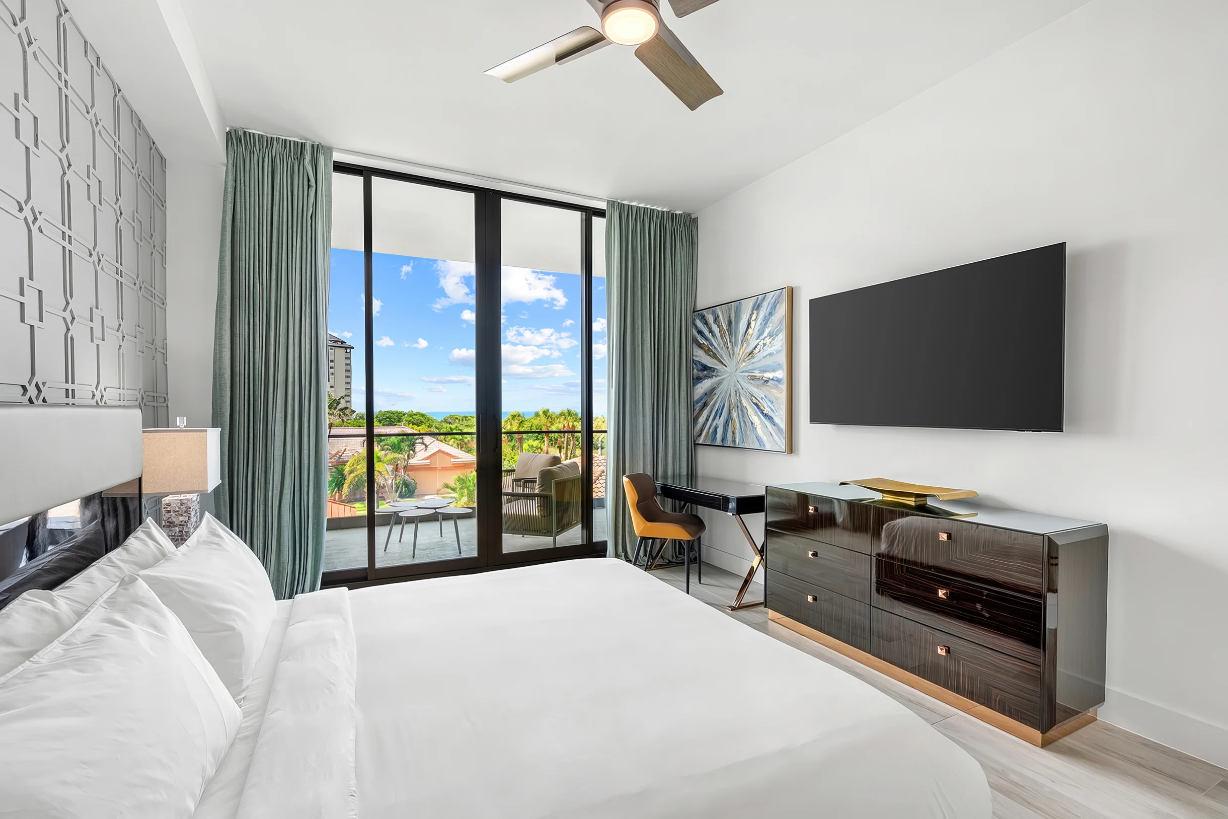 HI3031HL305: 3 bed, seascape #22