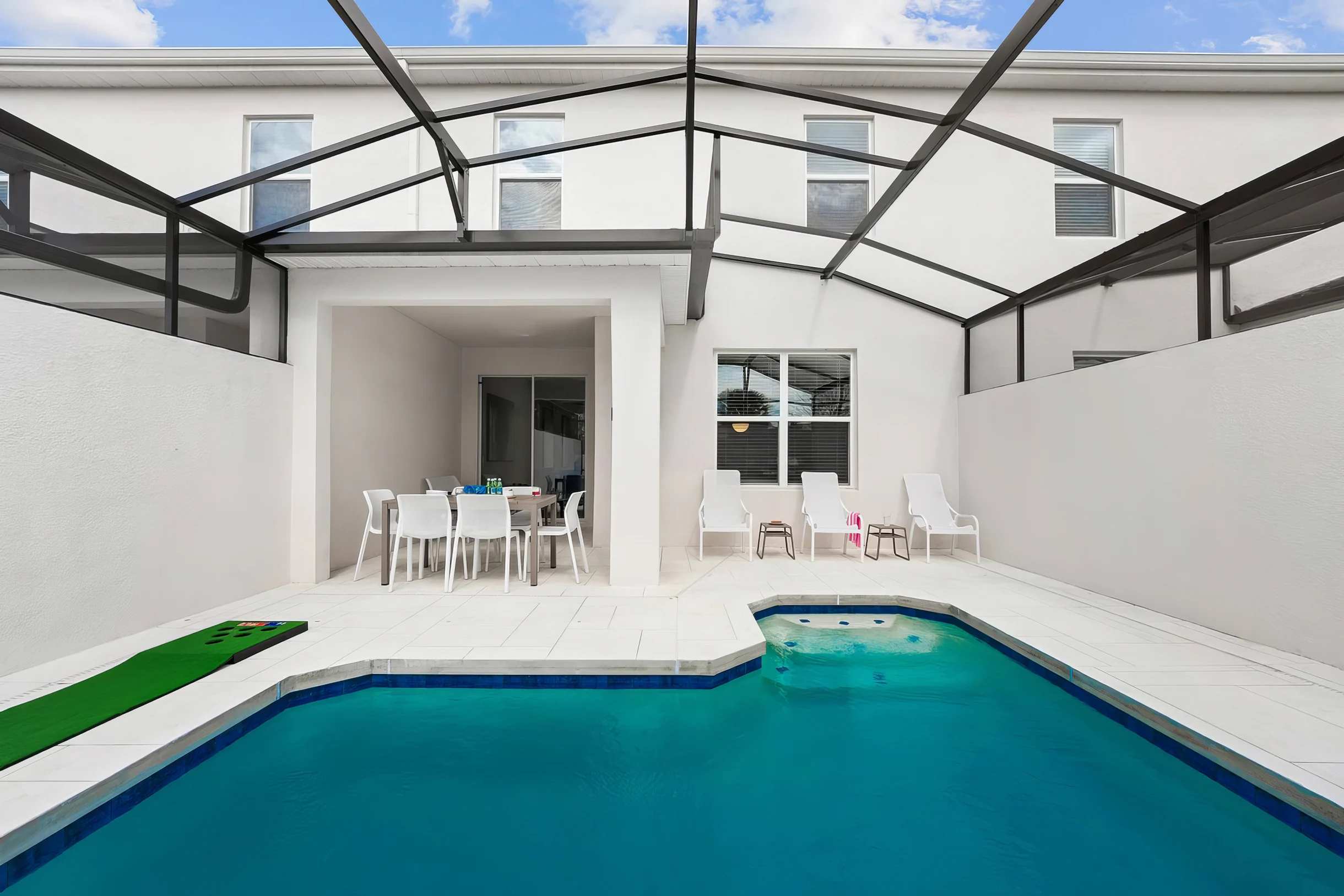 VOR4533TD: 4 Bed, Dragon's Den, Pool #43