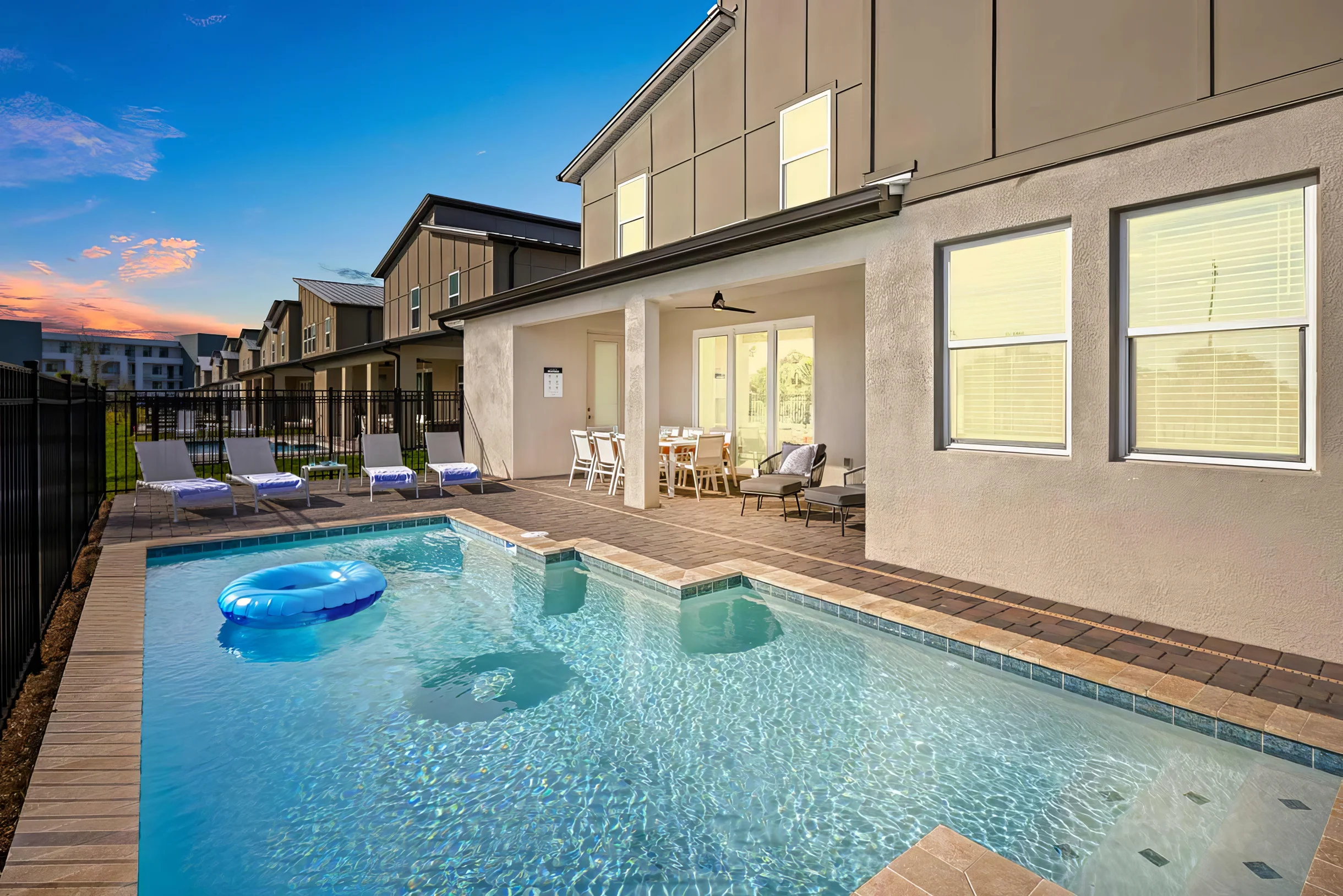 Wander Melbourne Beach Charm #1